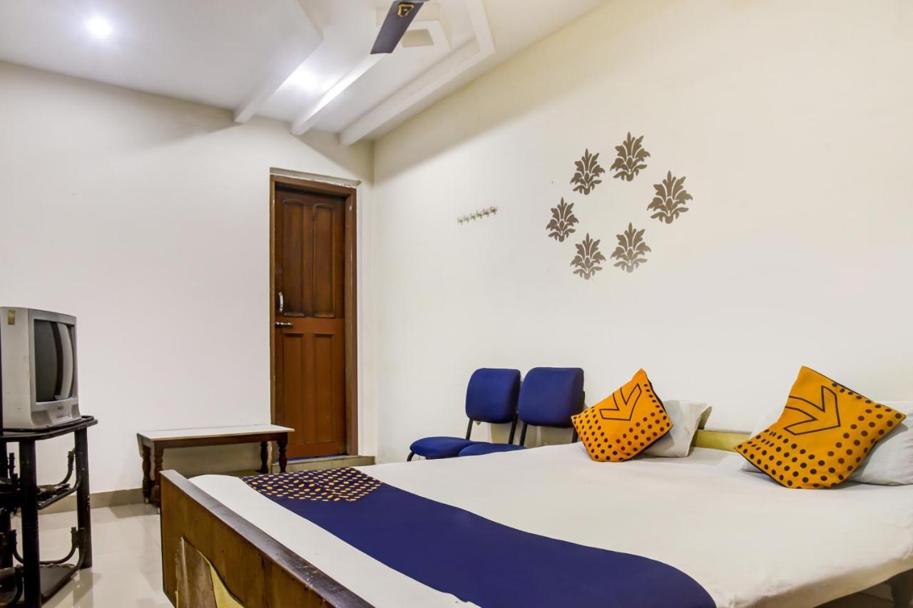Spot On 75653 Hotel Rohit Bilaspur  Bagian luar foto